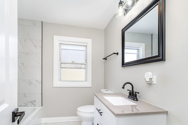 5834 S California Avenue, Chicago, IL 60629