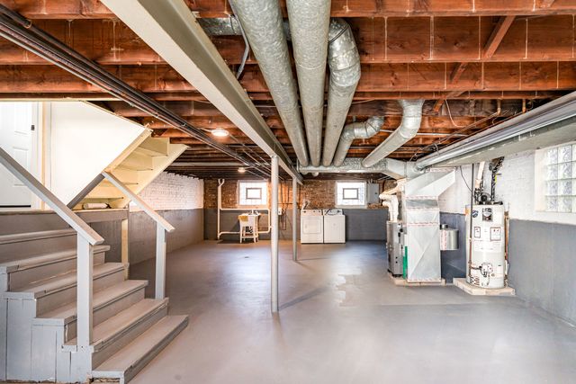 5834 S California Avenue, Chicago, IL 60629