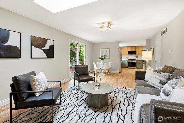 7006 125th Avenue SE, Newcastle, WA 98056