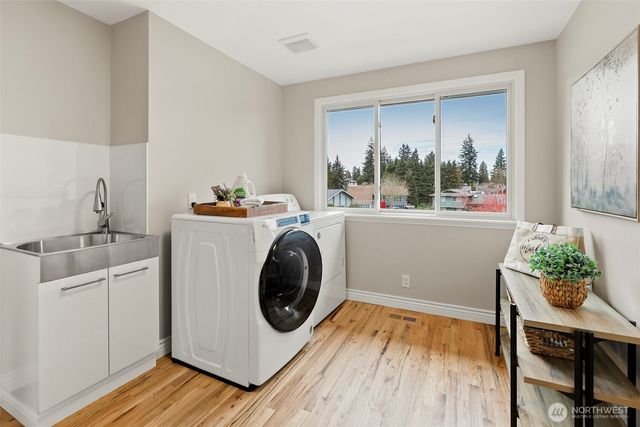 7006 125th Avenue SE, Newcastle, WA 98056