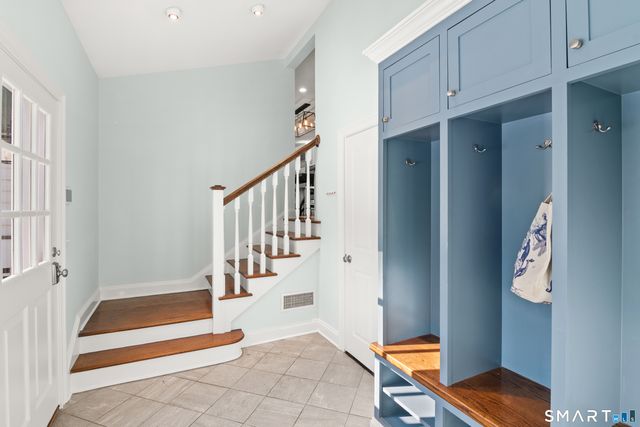 19 Circle Road, Darien, CT 06820