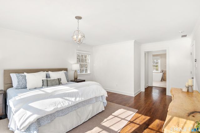 19 Circle Road, Darien, CT 06820