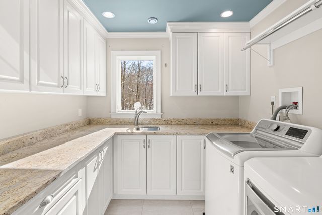 19 Circle Road, Darien, CT 06820