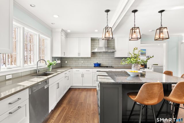 19 Circle Road, Darien, CT 06820