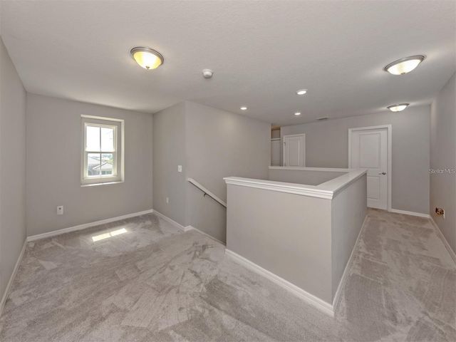 2160 WEAVER BIRD LANE, Venice, FL 34292