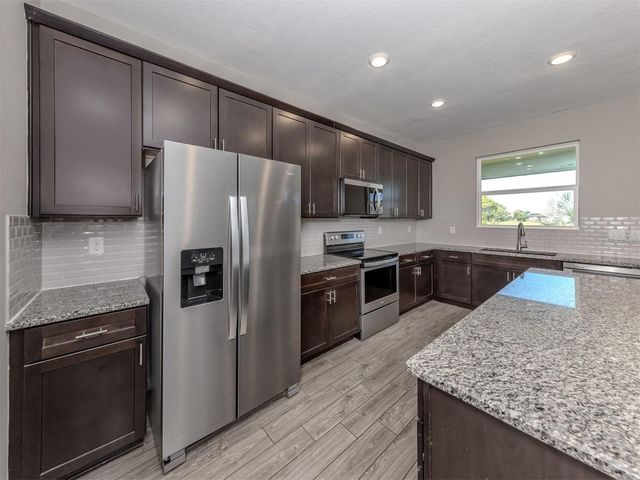 2160 WEAVER BIRD LANE, Venice, FL 34292