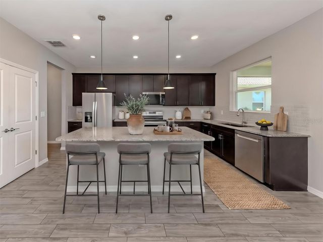 2160 WEAVER BIRD LANE, Venice, FL 34292