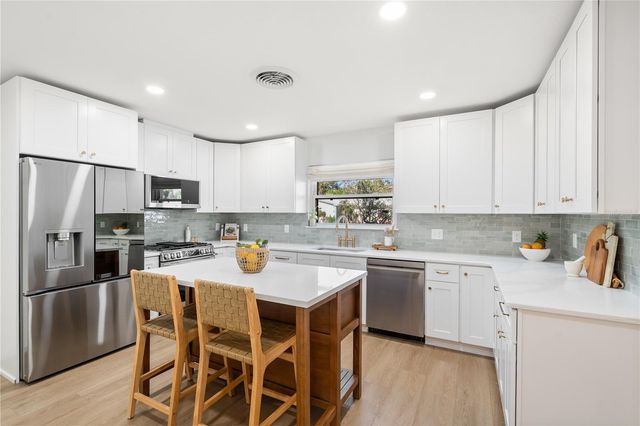 67 NICHOLAS DRIVE, Dunedin, FL 34698