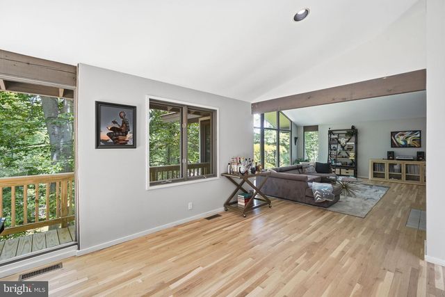 3220 SAWMILL RD, Newtown Square, PA 19073