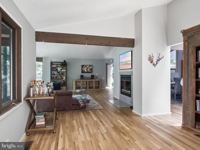 3220 SAWMILL RD, Newtown Square, PA 19073