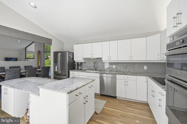 3220 SAWMILL RD, Newtown Square, PA 19073