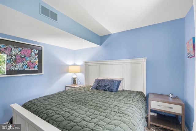 3220 SAWMILL RD, Newtown Square, PA 19073