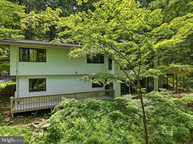 3220 SAWMILL RD, Newtown Square, PA 19073
