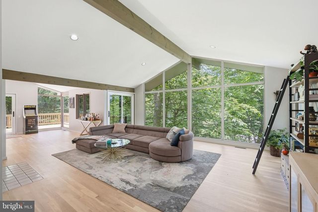 3220 SAWMILL RD, Newtown Square, PA 19073