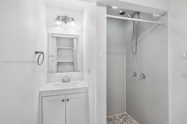 2862 SW 38th Ct, Miami, FL 33134