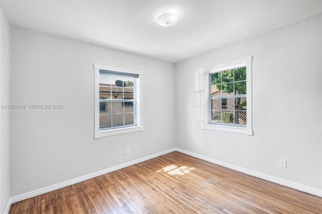 2862 SW 38th Ct, Miami, FL 33134