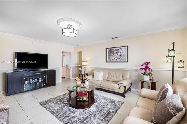 2862 SW 38th Ct, Miami, FL 33134