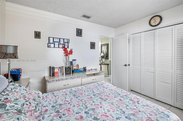 2862 SW 38th Ct, Miami, FL 33134