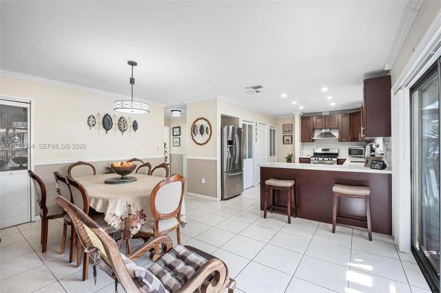 2862 SW 38th Ct, Miami, FL 33134