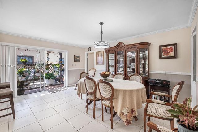 2862 SW 38th Ct, Miami, FL 33134