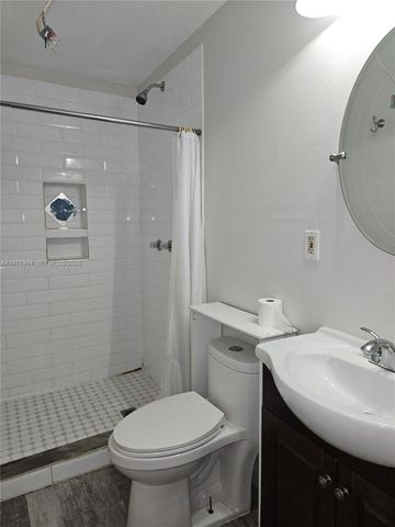 2862 SW 38th Ct, Miami, FL 33134