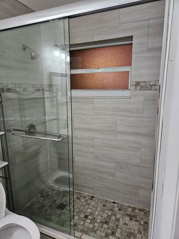 2862 SW 38th Ct, Miami, FL 33134