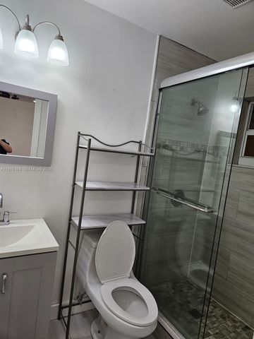 2862 SW 38th Ct, Miami, FL 33134