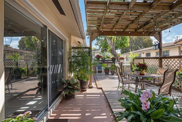 2862 SW 38th Ct, Miami, FL 33134