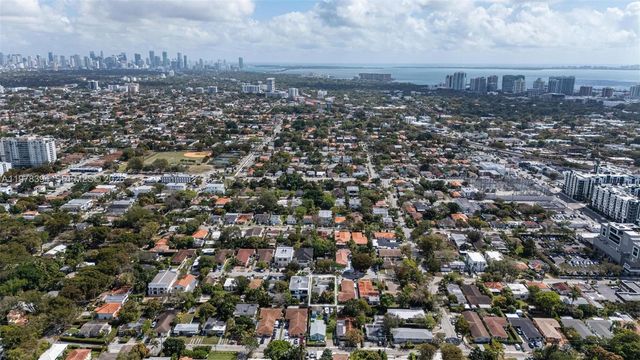 2862 SW 38th Ct, Miami, FL 33134