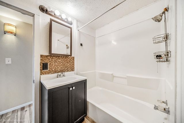 810 S University Rd, Spokane Valley, WA 99206