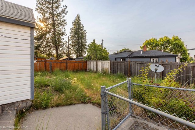 810 S University Rd, Spokane Valley, WA 99206