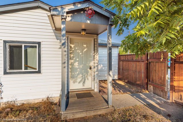 810 S University Rd, Spokane Valley, WA 99206