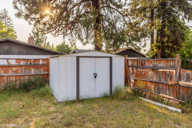 810 S University Rd, Spokane Valley, WA 99206