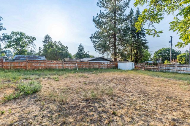 810 S University Rd, Spokane Valley, WA 99206