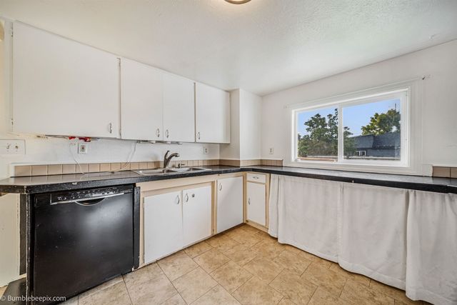810 S University Rd, Spokane Valley, WA 99206
