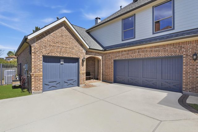 223 S Bauer Point Circle, Spring, TX 77389