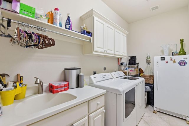 223 S Bauer Point Circle, Spring, TX 77389