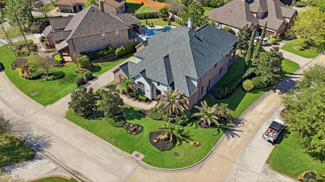 223 S Bauer Point Circle, Spring, TX 77389