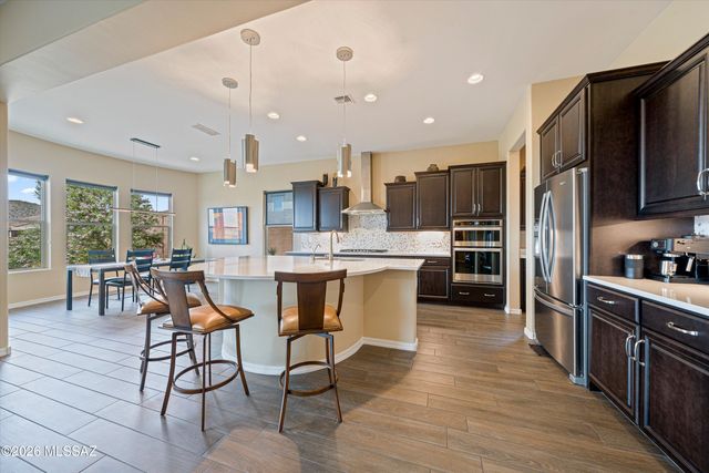 6990 W Cliff Spring Trail, Marana, AZ 85658