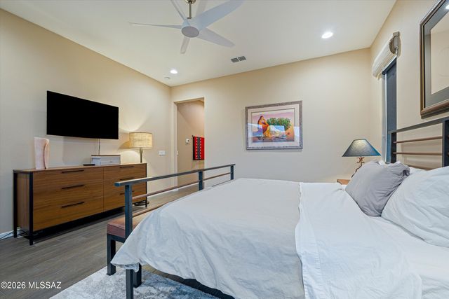 6990 W Cliff Spring Trail, Marana, AZ 85658