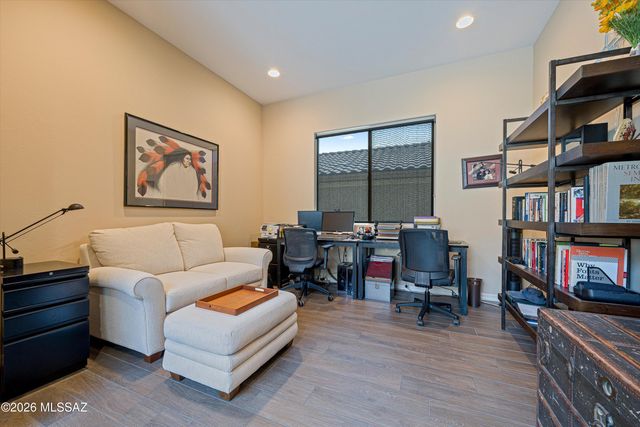 6990 W Cliff Spring Trail, Marana, AZ 85658