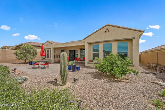 6990 W Cliff Spring Trail, Marana, AZ 85658