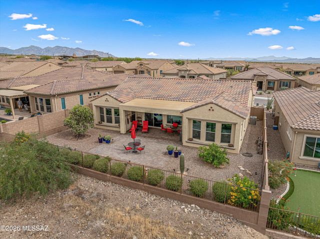 6990 W Cliff Spring Trail, Marana, AZ 85658