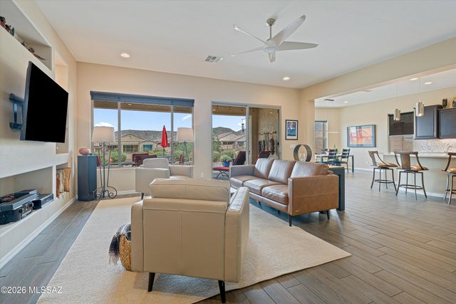 6990 W Cliff Spring Trail, Marana, AZ 85658