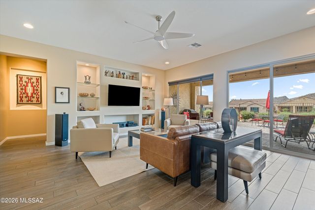 6990 W Cliff Spring Trail, Marana, AZ 85658