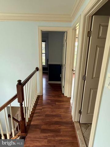 43222 CHOKEBERRY SQ, Ashburn, VA 20147