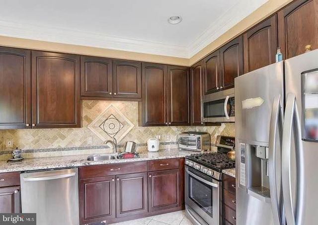 43222 CHOKEBERRY SQ, Ashburn, VA 20147