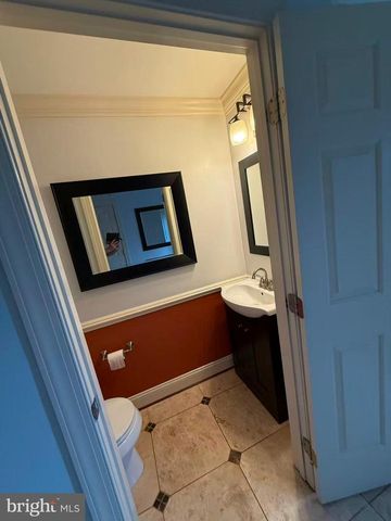 43222 CHOKEBERRY SQ, Ashburn, VA 20147