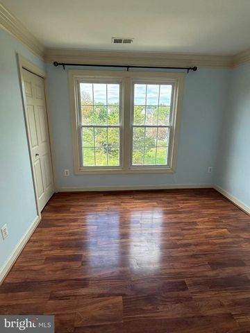 43222 CHOKEBERRY SQ, Ashburn, VA 20147