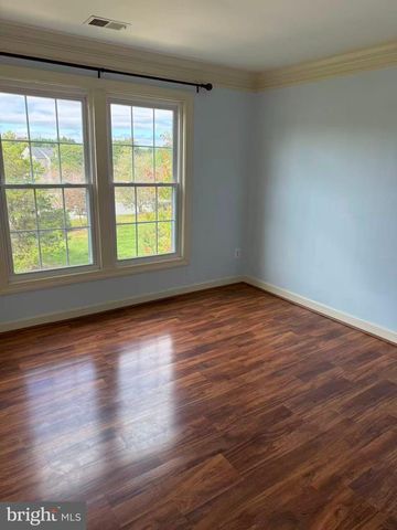 43222 CHOKEBERRY SQ, Ashburn, VA 20147